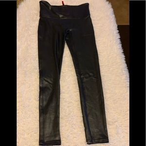 Spanx Faux Leather Leggings Size M